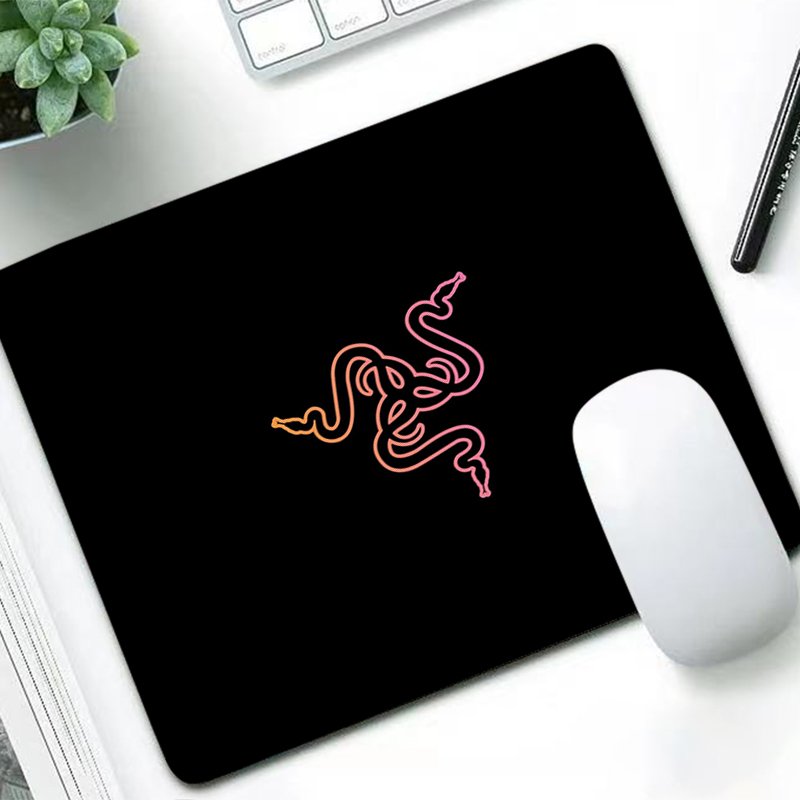 Razer Luxury Mouse Pad Anime G - Pc Gaming Handheld recension och pris
